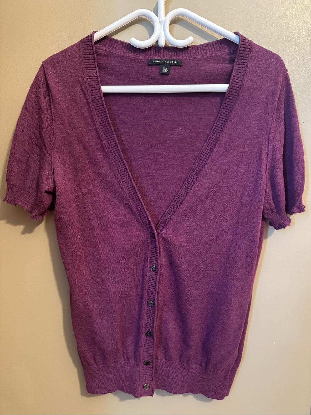 Banana Republic Mauve/Purple Short Sleeve V-Neck Button-Front Cardigan - Size M